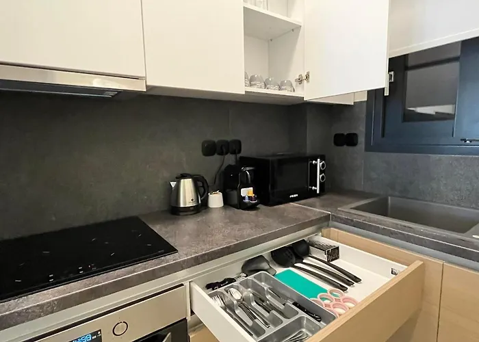 Artline Luxury * Флогита