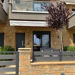 Artline Luxury Vakantiehuis Flogita