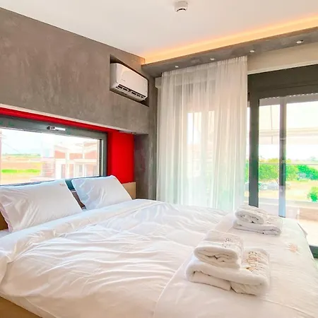 Artline Luxury Holiday home Flogita