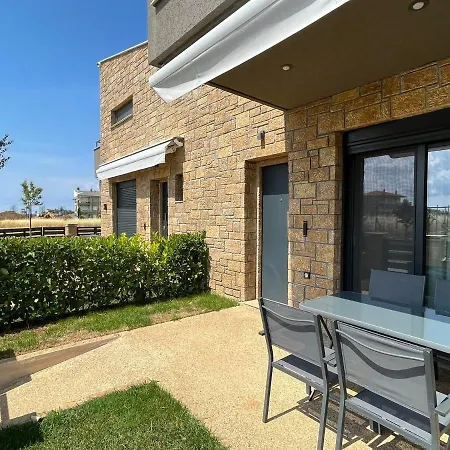 Artline Luxury Holiday home Flogita