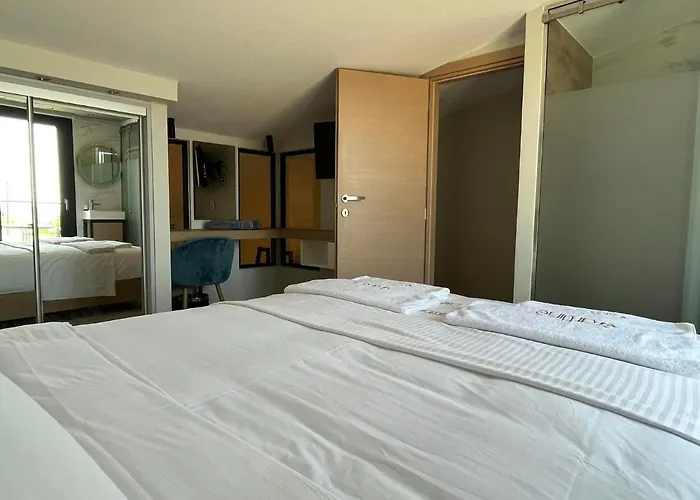 Artline Luxury Case de vacanță *