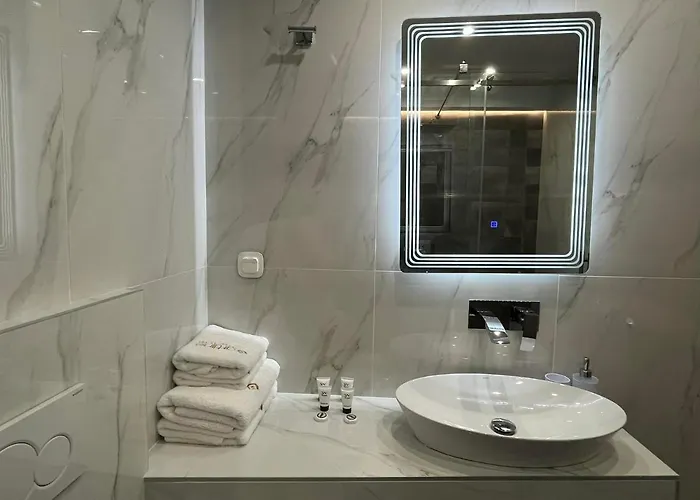 Artline Luxury * Flogita